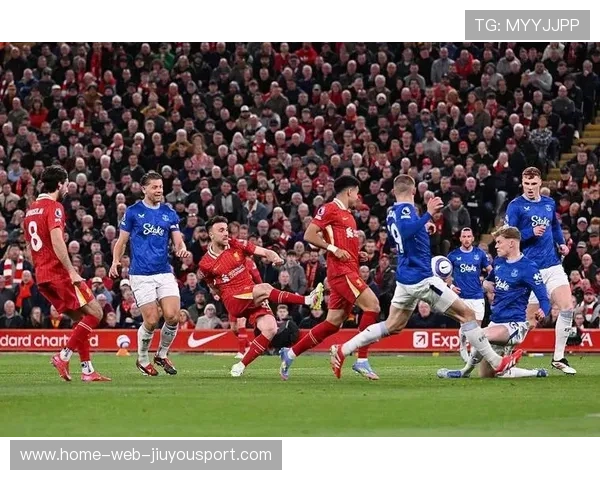 马赛前场压迫升级，抢断后直塞造险，马赛的主场叫什么